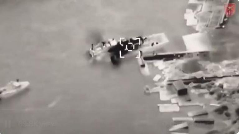 Πόλεμος στην Ουκρανία: Βίντεο Σοκ με ουκρανικό drone να χτυπά ρωσικό πλοίο στο Φιδονήσι