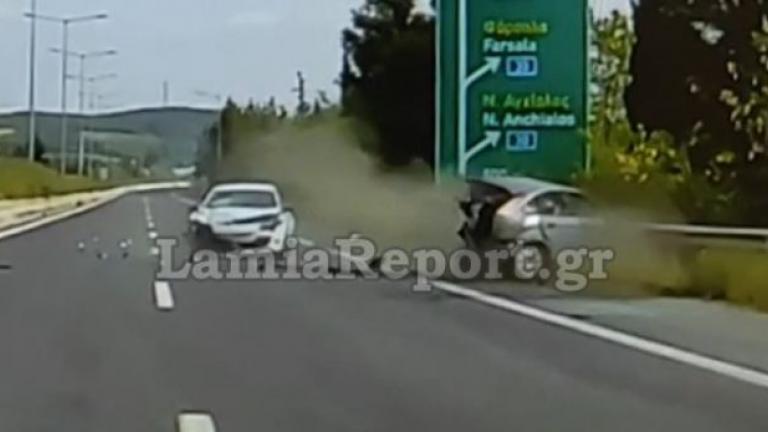 Σοκαριστικό βίντεο από το τρομακτικό τροχαίο στη ΛΕΑ με θύμα τον 59χρονο - Σαν να τον σημάδευε...