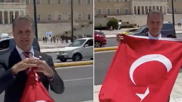 Τούρκος πολιτικός προκαλεί ανοίγοντας την τουρκική σημαία μπροστά από την Βουλή