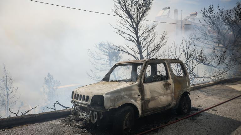 Διακοπές κυκλοφορίας στο Πανόραμα Βούλας λόγω της πυρκαγιάς 