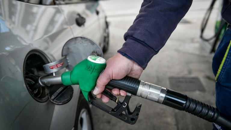 Νέο fuel pass για τη βενζίνη- Επιδότηση στην αντλία για το Diesel