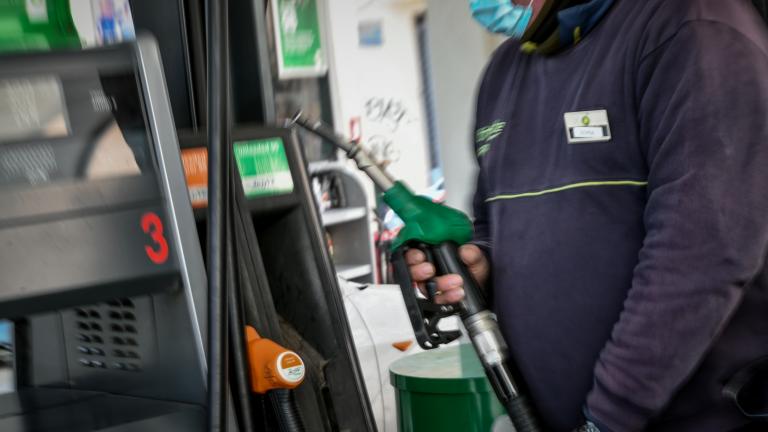 Fuel Pass: Πότε ανοίγει η πλατφόρμα για το επίδομα βενζίνης 