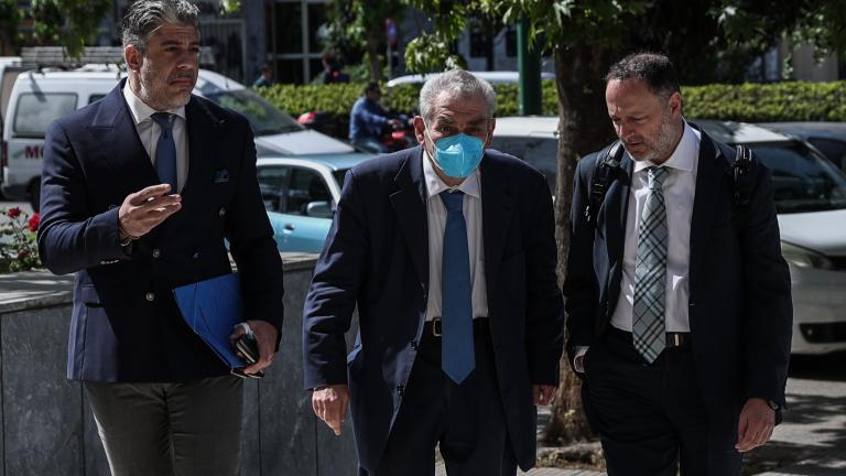 Σε ειδικό δικαστήριο παραπέμπονται για την υπόθεση της Novartis Παπαγγελόπουλος και Τουλουπάκη 