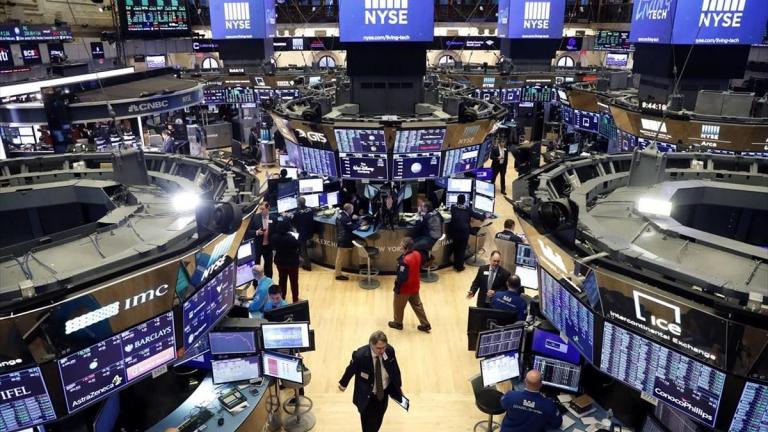 Wall Street: Σε χαμηλά 12μήνου ο Dow Jones