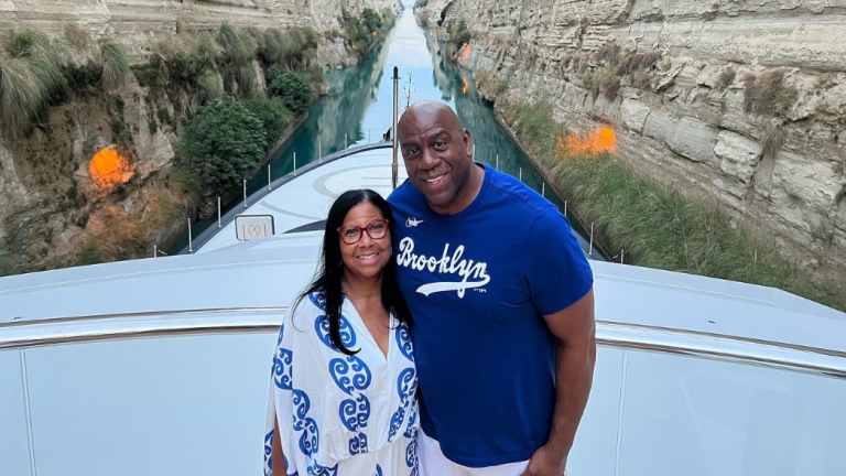 Επικοινωνία Μητσοτάκη με τον Μάτζικ Τζόνσον - Πρόταση για φαγητό και συζήτηση για το Μπάσκετ