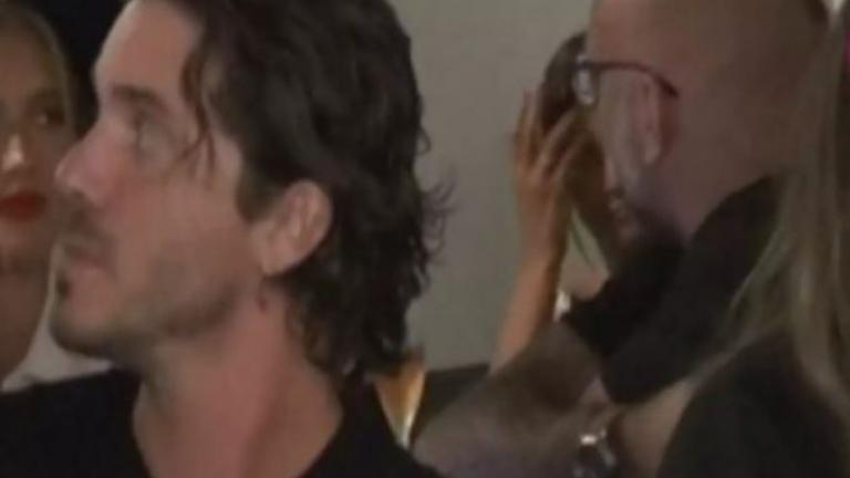 Στη Μύκονο ο Νίκος Οικονομόπουλος 