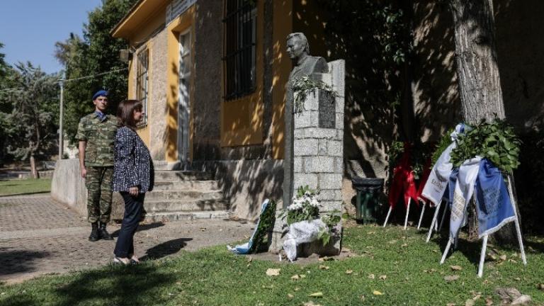 Το βράδυ η δεξίωση στο Προεδρικό Μέγαρο για τα 48 χρόνια από την αποκατάσταση της Δημοκρατίας