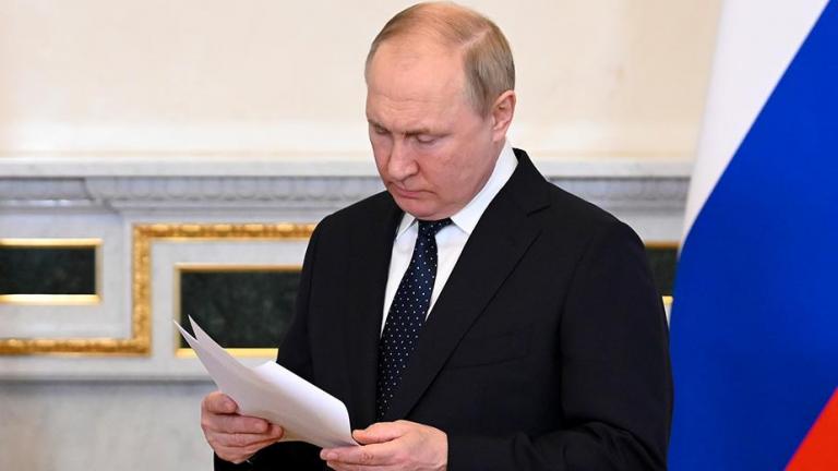 Διάταγμα Πούτιν δίνει δυνατότητα ρωσικής υπηκοότητας σε όλους του Ουκρανούς πολίτες