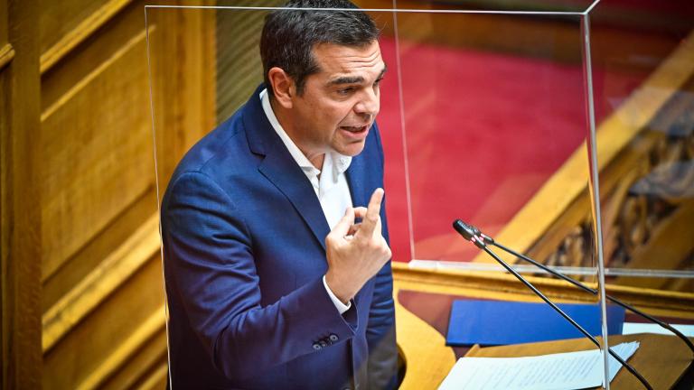 Υπόθεση παρακολουθήσεων πολιτικών και δημοσιογράφων: Ο Τσίπρας ζητάει να ανοίξει η Βουλή