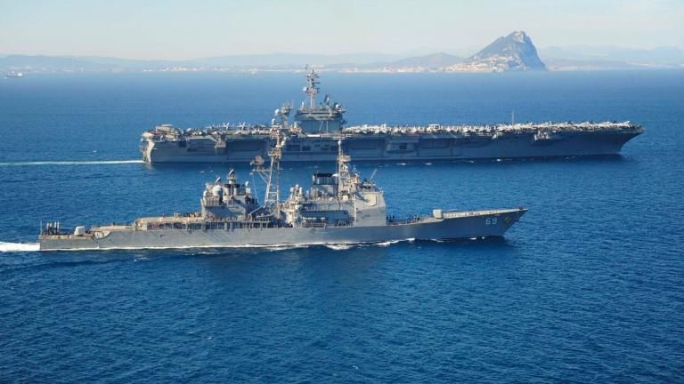 Ο 7ος Αμερικανικός Στόλος με το αεροπλανοφόρο «USS Ronald Reagan» βρίσκεται στη θάλασσα της Νότιας Κίνας