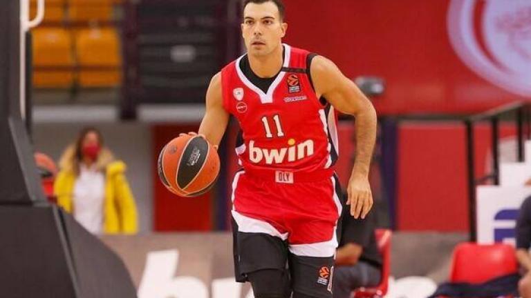 Ο κόσμος στηρίζει την Εθνική Ομάδα μπάσκετ σε κάθε της βήμα, καθώς οι φίλαθλοι συρρέουν κατά χιλιάδες στο ΟΑΚΑ για να παρακολουθήσουν την Επίσημη Αγαπημένη σε όλους τους αγώνες προετοιμασίας που διεξάγονται τον Αύγουστο.