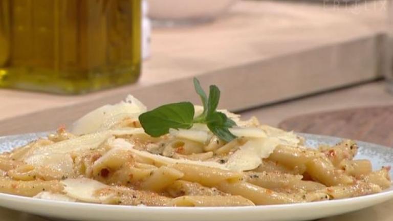 Πένες με πέστο από γραβιέρα  