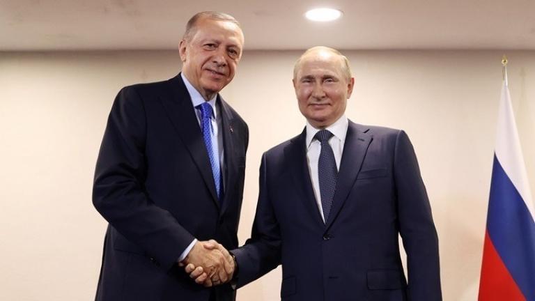 Συνάντηση Πούτιν-Ερντογάν στο Σότσι: Φιλοφρονήσεις και ελπίδα για ενίσχυση της οικονομίας