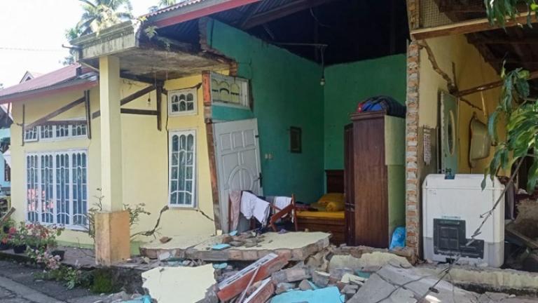 Ινδονησία: Σεισμός 6,4 βαθμών