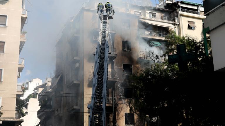 Αχαρνών: Τεράστιες ζημιές στο κτίριο από την φωτιά σε μαγαζί με φιάλες υγραερίου - Ένας τραυματίας 