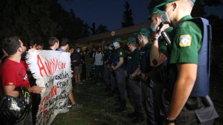 panepistimiaki astunomia diamarturia