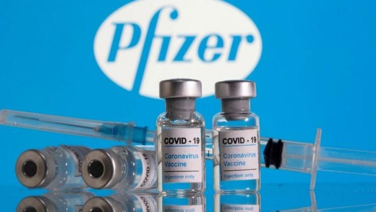 Ανοίγει το απόγευμα η πλατφόρμα για τα επικαιροποιημένα εμβόλια Pfizer BA 4/5