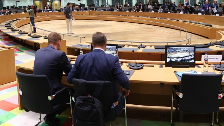 sumvoulio upourgon energeias