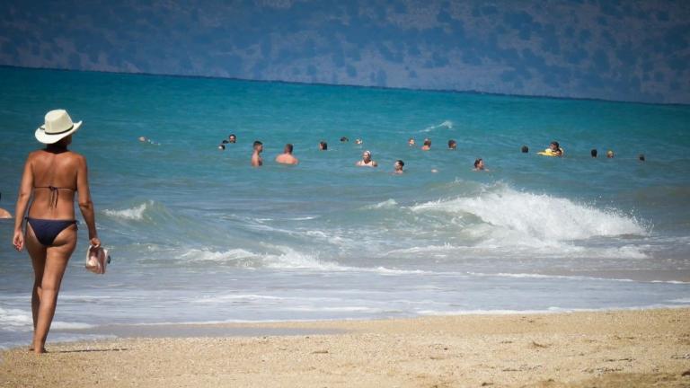 Το ελληνικό καλοκαίρι μέσα από 12 νησιωτικούς προορισμούς