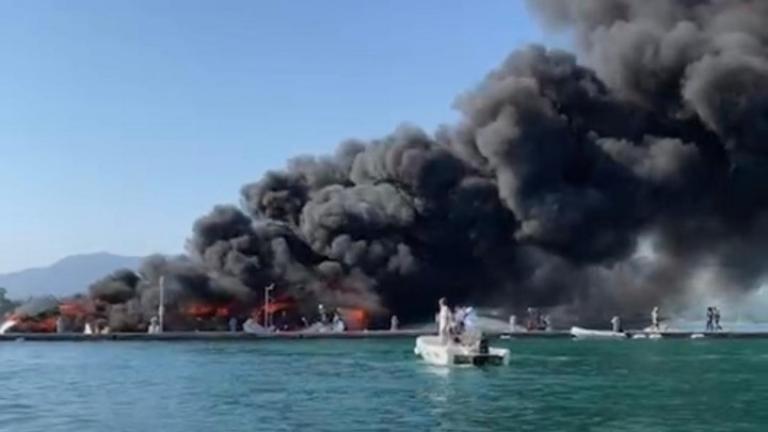 Κέρκυρα: Καίγονται ιστιοπλοϊκά σκάφη στη μαρίνα των Γουβιών - Μεγάλη επιχείρηση κατάσβεσης