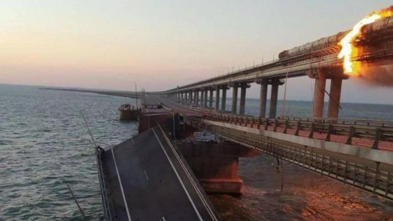 Μεγάλη έκρηξη στη γέφυρα της Κριμαίας 
