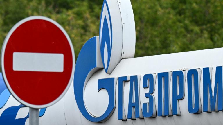 Η ιταλική Eni ανακοίνωσε σήμερα ότι δεν θα παραλάβει φυσικό αέριο από την ρωσική Gazprom αύριο και ότι η κατάσταση αναμένεται να παραμείνει η ίδια μέχρι τις 4 Οκτωβρίου. Η εταιρεία διευκρινίζει ότι η Gazprom δηλώνει ότι δεν είναι σε θέση να μεταφέρει αέριο προς την Ιταλία μέσω της Αυστρίας.  Για μία ακόμα φορά, ο ρωσικός κολοσσός επικαλείται γραφειοκρατικούς λόγους. Ρίχνει την ευθύνη στην άρνηση του αυστριακού διαχειριστή να επιβεβαιώσει τις άδειες μεταφοράς του αερίου. Μια απόφαση που συνδέεται με την αλλα