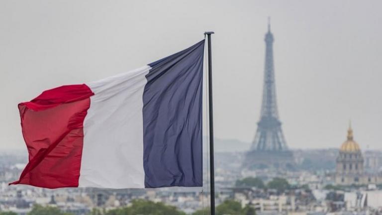 Η γαλλική κυβέρνηση δεν έχει ακόμη σχέδια για την επιβολή δελτίου ή περιορισμών στον εφοδιασμό με βενζίνη