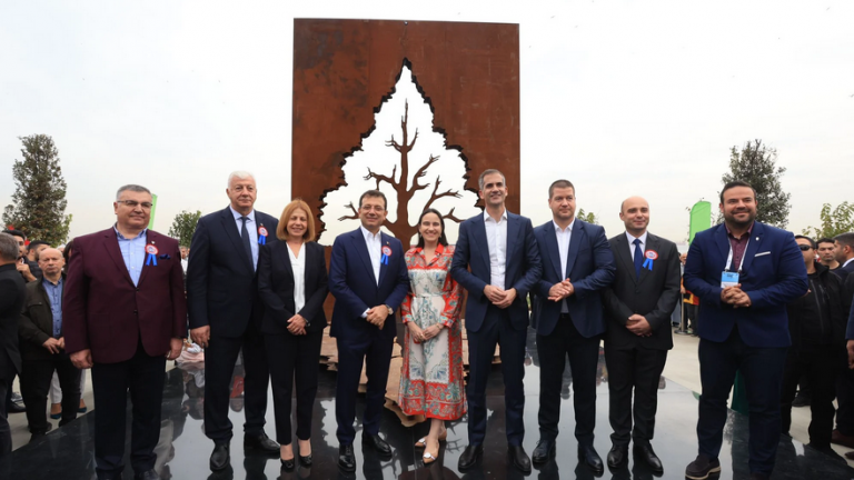 μήνυμα Μπακογιάννη-Ιμάμογλου από Κωνσταντινούπολη – «Όχι στον κυνικό εθνικισμό και την επιθετικότητα» 