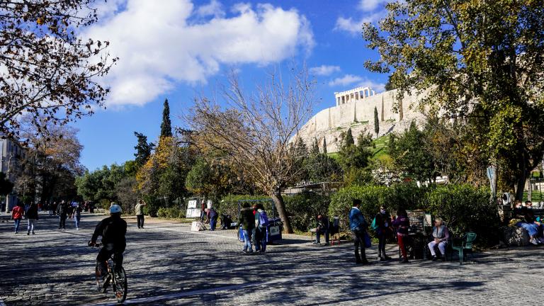 Καιρός 2/11: Ηλιοφάνεια και την Τετάρτη - Θερμοκρασία έως τους 27 βαθμούς