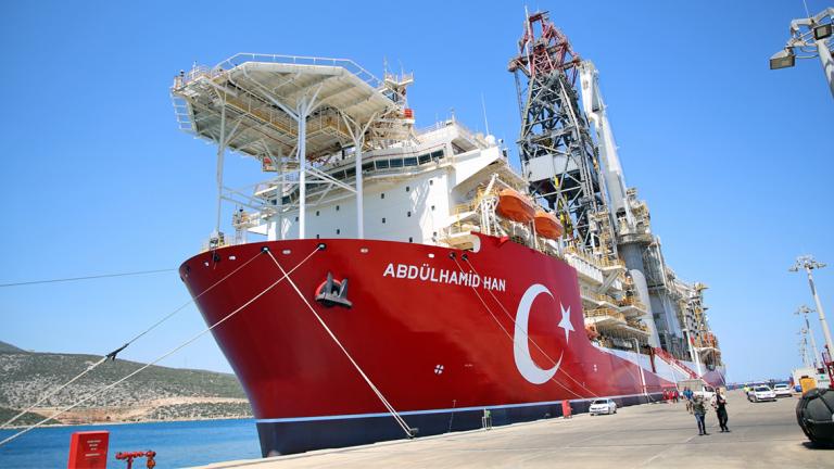 Η Τουρκία βγάζει το «Αμπντουλχαμίντ Χαν» στη Μεσόγειο 