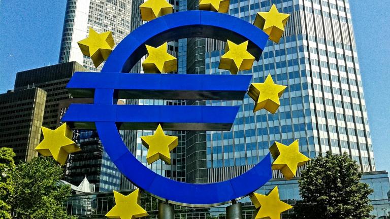 Νέες αυξήσεις επιτοκίων από την ΕΚΤ και στο πρώτο τρίμηνο του 2023 «βλέπει» η αγορά