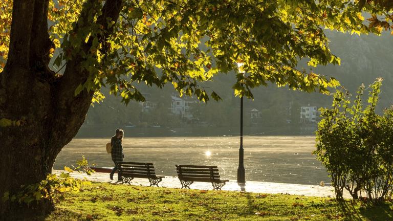 Καιρός για Παρασκευή 11/11: Ηλιοφάνεια το πρωί, συννεφιά το απόγευμα με τοπικές βροχές