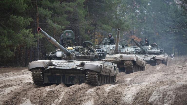 Χαώδης η αποχώρηση των ρωσικών στρατευμάτων από τη Χερσώνα