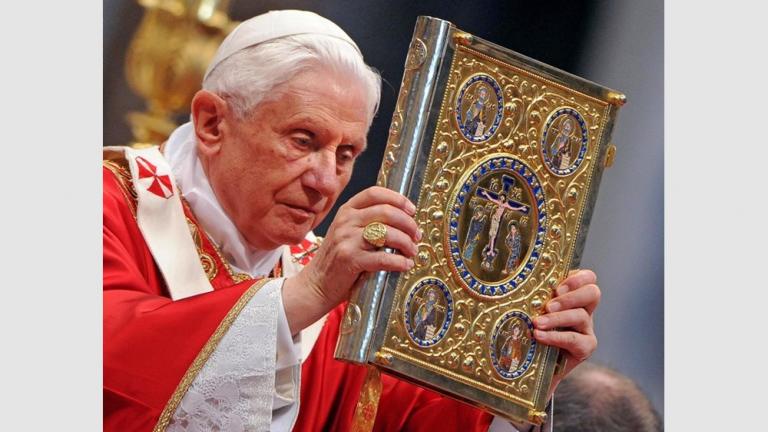 Απεβίωσε ο πρώην πάπας Βενέδικτος ο 16ος