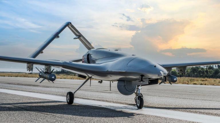 Η Σερβία προειδοποιεί την Τουρκία να μην πωλήσει στο Κόσοβο τα drones Bayraktar