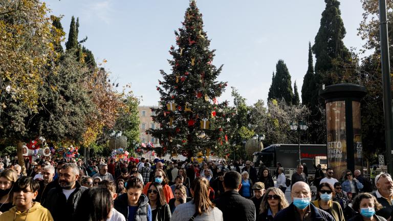 Εορταστικό ωράριο: Ανοικτά και σήμερα καταστήματα και σούπερ μάρκετ