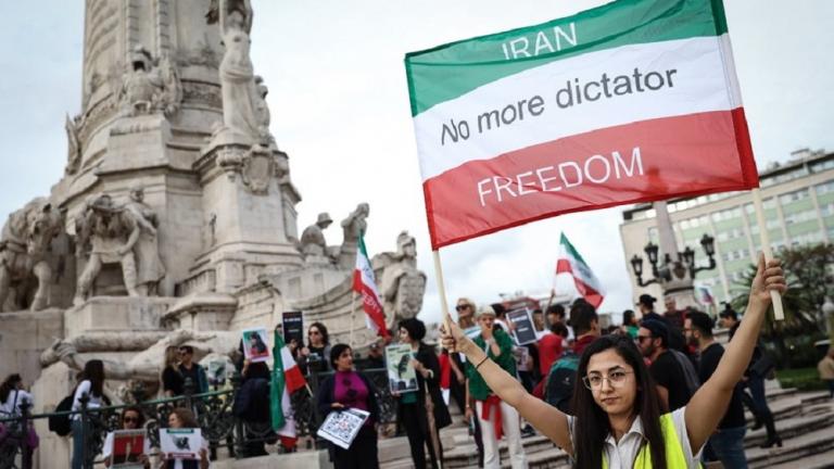 Ιράν: Ολέθριος ο ρόλος του Λονδίνου στις πρόσφατες διαδηλώσεις