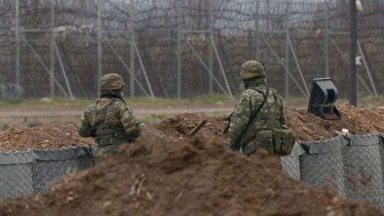 Tην επέκταση του φράχτη κατά μήκος όλης της μεθορίου στον Έβρο ανακοίνωσε μέσω του ΣΚΑΪ και της εκπομπής του Γιώργου Αυτιά ο υπουργός Προστασίας του Πολίτη Τάκης Θεοδωρικάκος.  Ο υπουργός τόνισε ότι «στον Έβρο, η Ελληνική αστυνομία με την παρουσία της, απέτρεψε την παράνομη εισβολή στη χώρα, 256.000 παρανόμων μεταναστών. Έχει αποφασίσει το ΚΥΣΕΑ και είναι ευθύνη του υπουργείου προστασίας του πολίτη να το υλοποιήσει, να κατασκευαστεί ο φράχτης σε όλο το μήκος του ποταμού Έβρου, δηλαδή στα σύνορα της Ελλάδας 