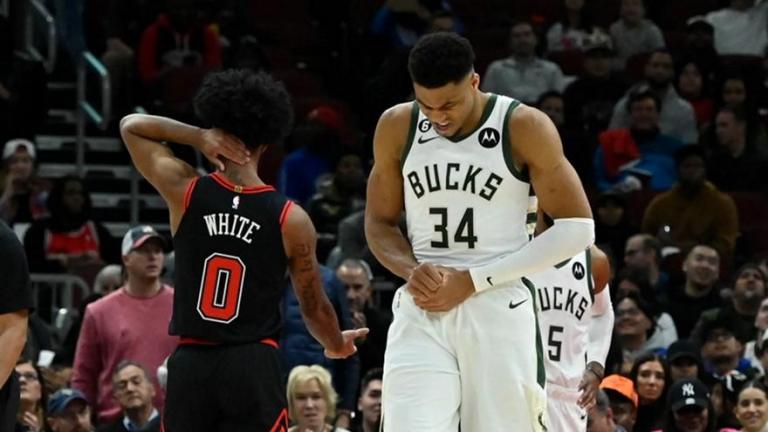 NBA: Νίκη για Bucks - Τραυματισμός και αγωνία για Αντετοκούνμπο