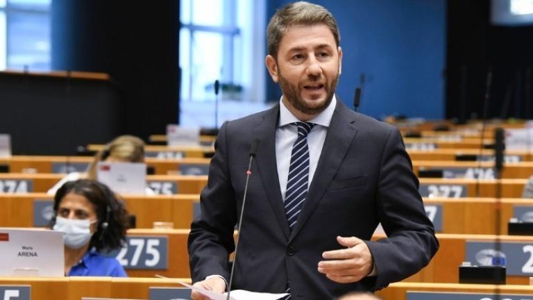 Ο Ν. Ανδρουλάκης ξεκίνησε τη διαδικασία παραίτησής του από τη θέση του ευρωβουλευτή