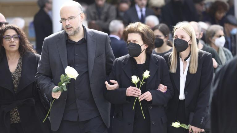 Κηδεία Παπαστάθη