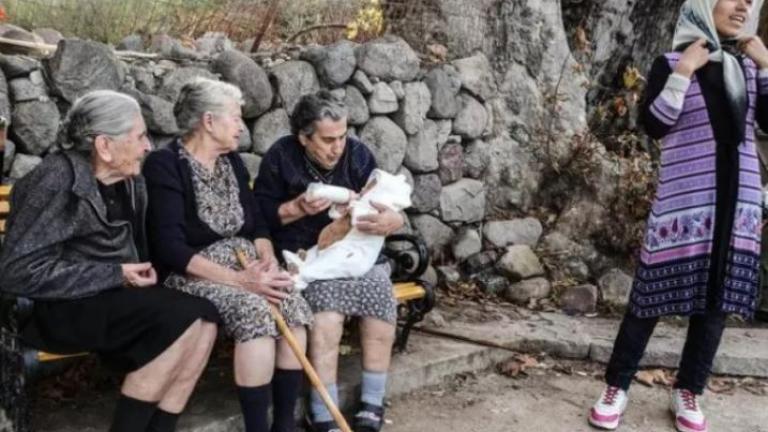 Λέσβος: Πέθανε η Αμαλία Καμβύση, η τελευταία από τις «γιαγιάδες της Συκαμνιάς»