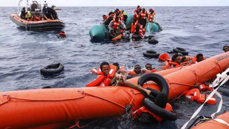 Νέο ναυάγιο σε λιβυκά χωρικά ύδατα: Τουλάχιστον 30 οι αγνοούμενοι
