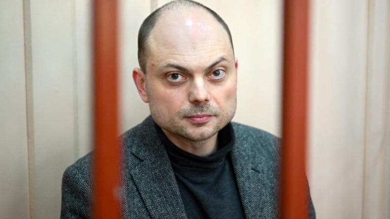 Σφοδρός επικριτής του Κρεμλίνου καταδικάζεται σε κάθειρξη 25 ετών