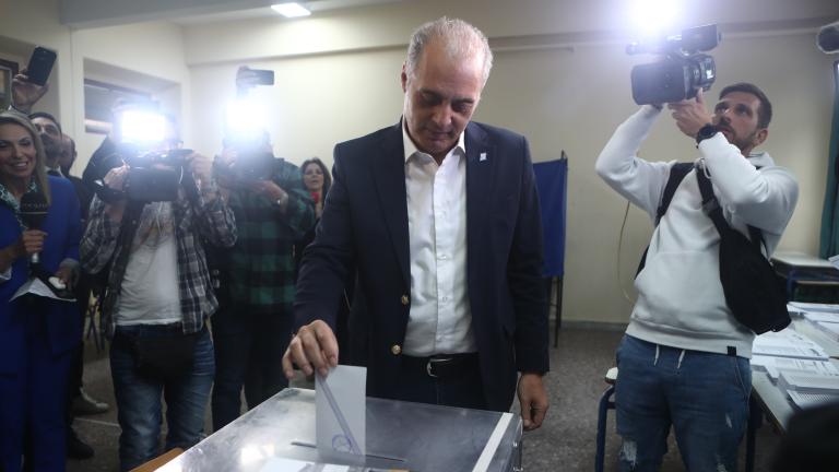 Εκλογές 2023: Ψήφισε ο Κυριάκος Βελόπουλος  