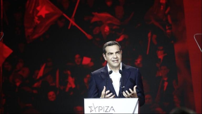 Την πρόταση του ΣΥΡΙΖΑ-ΠΣ για το κοινό πρόγραμμα διακυβέρνησης, το λεγόμενο "Συμβόλαιο Αλλαγής" παρουσίασε σήμερα ο πρόεδρος του ΣΥΡΙΖΑ-ΠΣ, Αλέξης Τσίπρας σε ειδική εκδήλωση στο Τεχνολογικό Πολιτιστικό Πάρκο Λαυρίου. Όπως εξήγησε ο Αλ. Τσίπρας πρόκειται για τον "οδικό χάρτη της προοδευτικής κυβέρνησης", δηλαδή ένα "Συμβόλαιο με την κοινωνία, που εμπεριέχει τις δεσμεύσεις για μια κυβέρνηση προοδευτικής συνεργασίας μακράς πνοής" και στηρίζεται στο "βασικό τετράπτυχο παρεμβάσεων που έχει ανάγκη η κοινωνική πλε