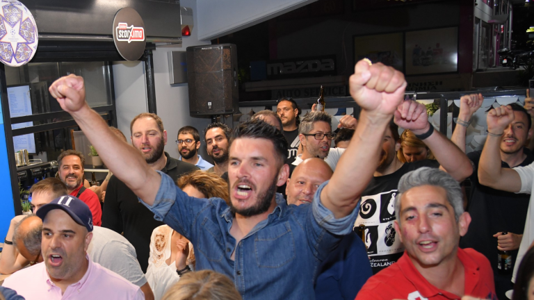 Μοναδική ποδοσφαιρική βραδιά σε κατάστημα ΟΠΑΠ στο Γαλάτσι