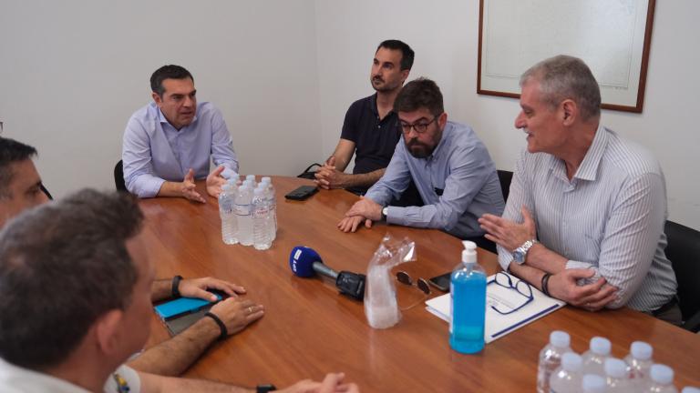 Ο έντονος διάλογος του Αλέξη Τσίπρα με τον υπουργό Πολιτικής Προστασίας για το ναυάγιο στην Πύλο