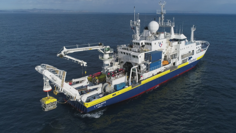 Γαλλία: Πλοίο με ρομποτικό βαθυσκάφος σπεύδει στην περιοχή όπου εξαφανίστηκε το τουριστικό υποβρύχιο στον Βόρειο Ατλαντικό