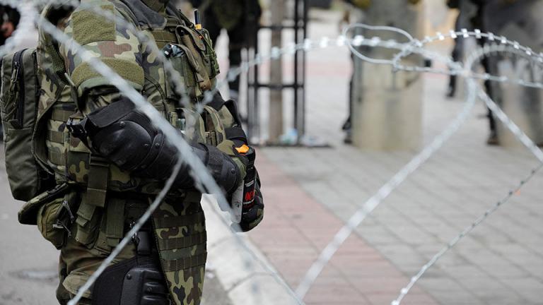 Το ΝΑΤΟ στέλνει στρατιώτες στο Κόσοβο